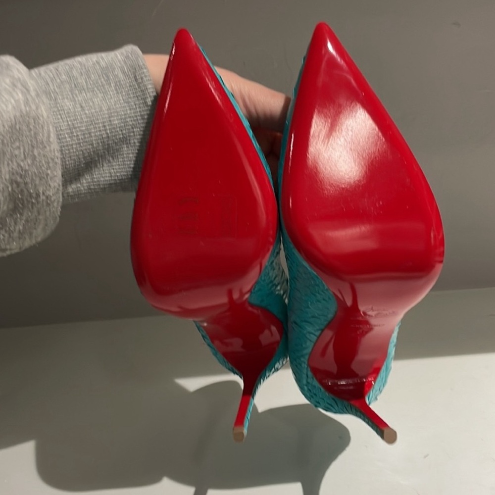 Christian Louboutin Python So Kate - Picture 3 of 3